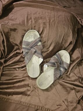 Merrell Men's 7 Or Women's 9 Brown Leather Slide Sandals